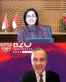 Sri Mulyani Kopdar Online...