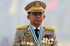 Junta Myanmar Izinkan...