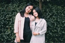 Mayang dan Chika Turun...