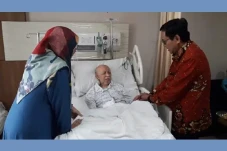 UGM Berduka Guru Besar...