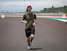Francesco Bagnaia Pilih...