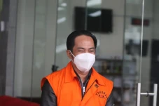 KPK Panggil Sekretaris...