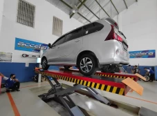 Ciri-ciri Mobil yang...