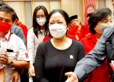 Puan Heran Ada Kepala...