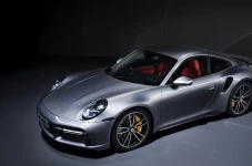 Dobrak Tradisi, Porsche...