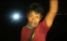Kalahkan Relawan Asing,...