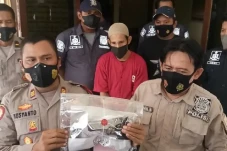 Kesal Selalu Campuri...