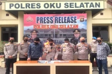 Tanam Ganja di Perkebunan,...