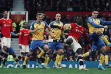 Ditahan Southampton,...