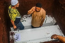 Pemindahan Makam Vanessa...