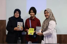 Mengenal Dhawy, Mahasiswa...