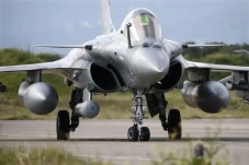 7 Jet Tempur Terkuat...