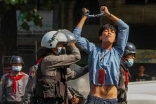 Junta Myanmar Umumkan...