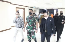 Senator Asal Sulteng...