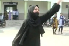 Muskaan Khan, Muslimah...