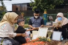 Mengharukan, Ini Alasan...