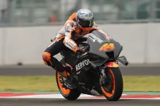 Espargaro Tak Terbendung...