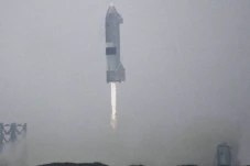 Elon Musk Pede SpaceX...