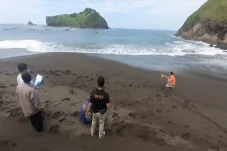 Ritual Pantai Payangan...
