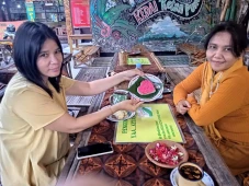 Sambut Hari Kasih Sayang,...