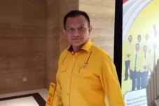 Tok! Lewat Rapat Paripurna,...