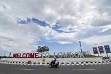 Bandara Lombok Jadi...