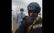 Viral! Brimob Ini Awalnya...