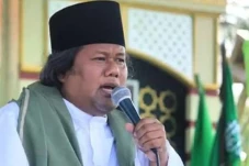 Gus Muwafiq Puji Ganjar...