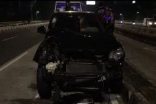 Mobil Seruduk 3 Motor...