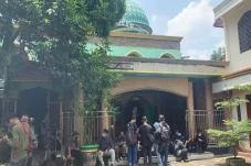 Dorce Gamalama Disalatkan...