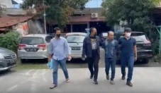 Anak Durhaka Penganiaya...