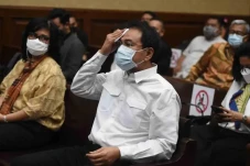 Hari Ini Divonis, Begini...