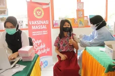 Percepat Vaksinasi Anak,...