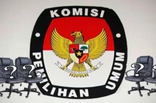 DPR Tetapkan 7 Anggota...