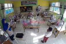 Mengenal Lebih Jauh...