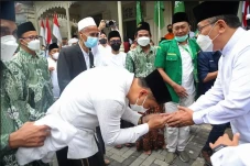 Eri Cahyadi: Surabaya...