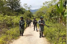 Penyerang Kopasgat di...