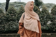 Tampil Cantik dengan...