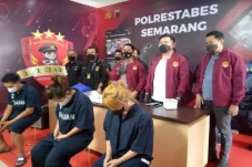 Palsukan Data Nasabah,...
