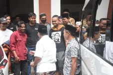 Gus Yasin Kunjungi Wadas,...