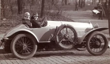 100 Tahun Bugatti Type...