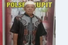 Dengan Iming-iming Uang...