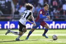 Barcelona Hancurkan...