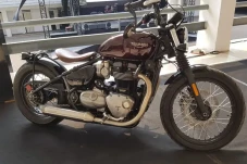 Jenis Custom Motor Ini...