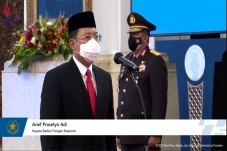 Presiden Jokowi Lantik...