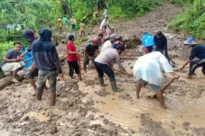 Warga Manuju Gowa Diimbau...
