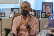 Lukman Sardi Ingin Cari...
