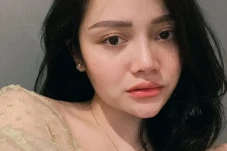 Mawar AFI Resmi Cerai,...