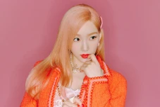 7 Fakta Taeyeon SNSD,...