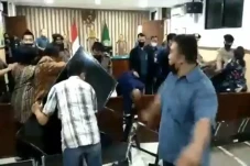 Pembunuh Suaminya Hanya...